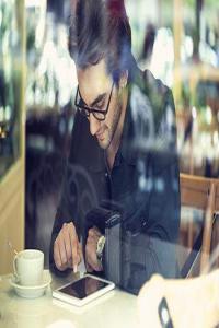 眉毛上長(zhǎng)了一根白毛的說法_眉毛面相詳解