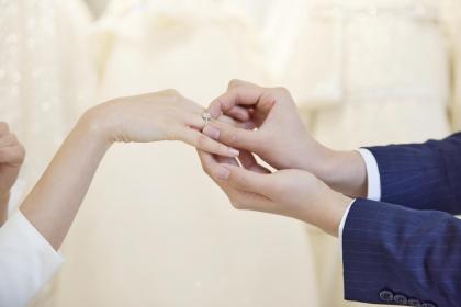 大海水命和爐中火婚姻怎么樣？會(huì)相克嗎_水墨先生